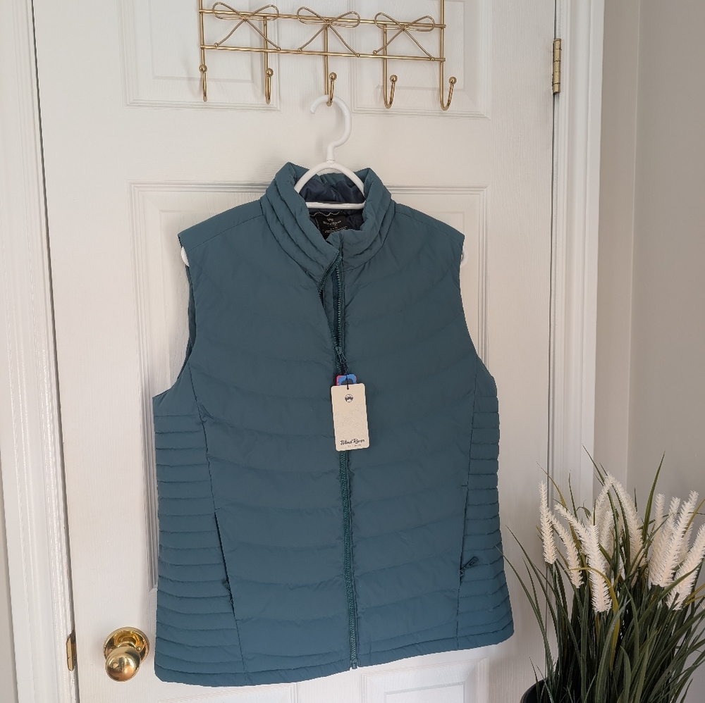 NWT Teal Quilted Vest